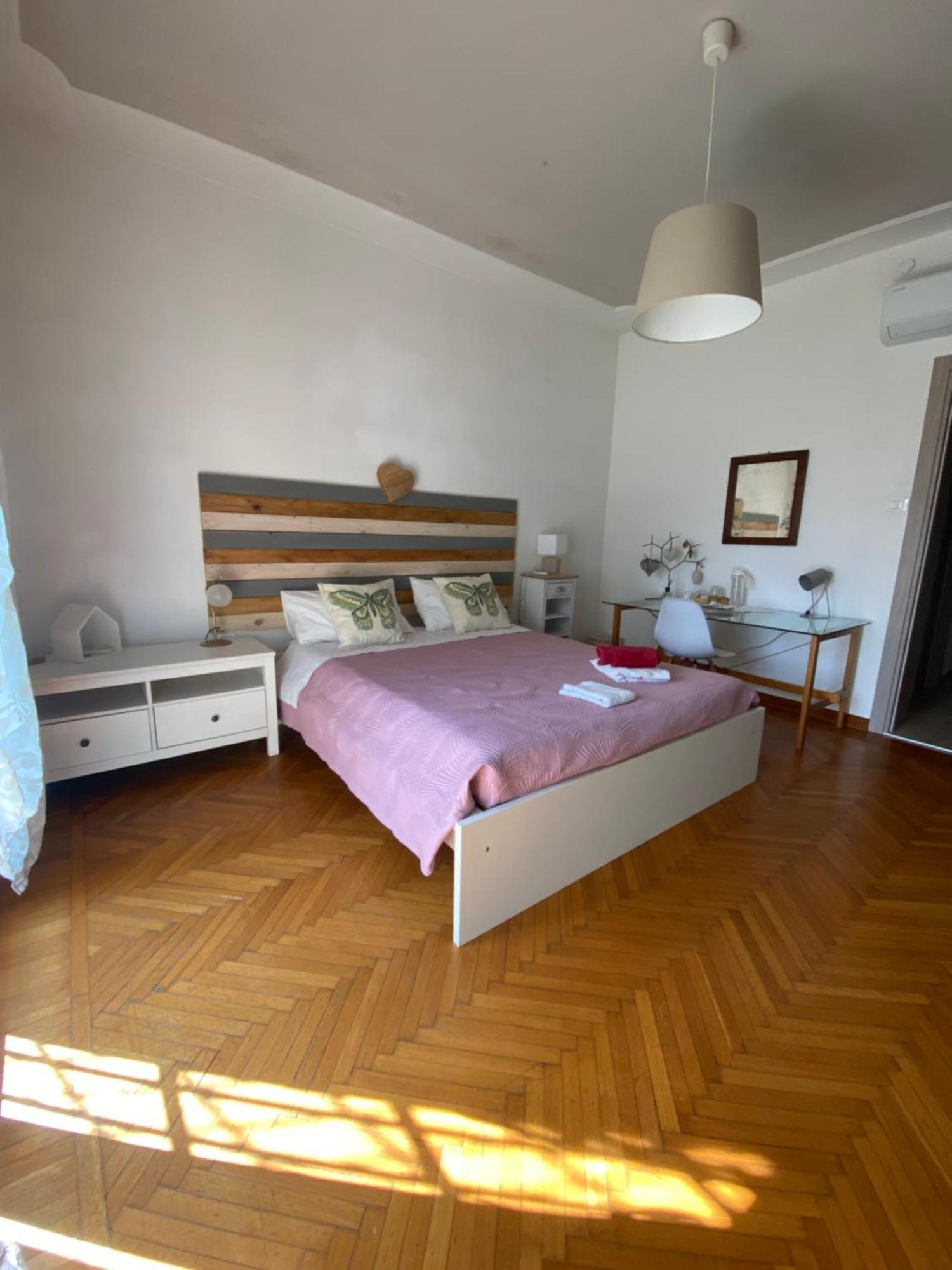 Residenza Delle Farfalle-Tripla Con Bagno Privato E Matrimoniale Con Bagno Condiviso ปาโดวา ภายนอก รูปภาพ