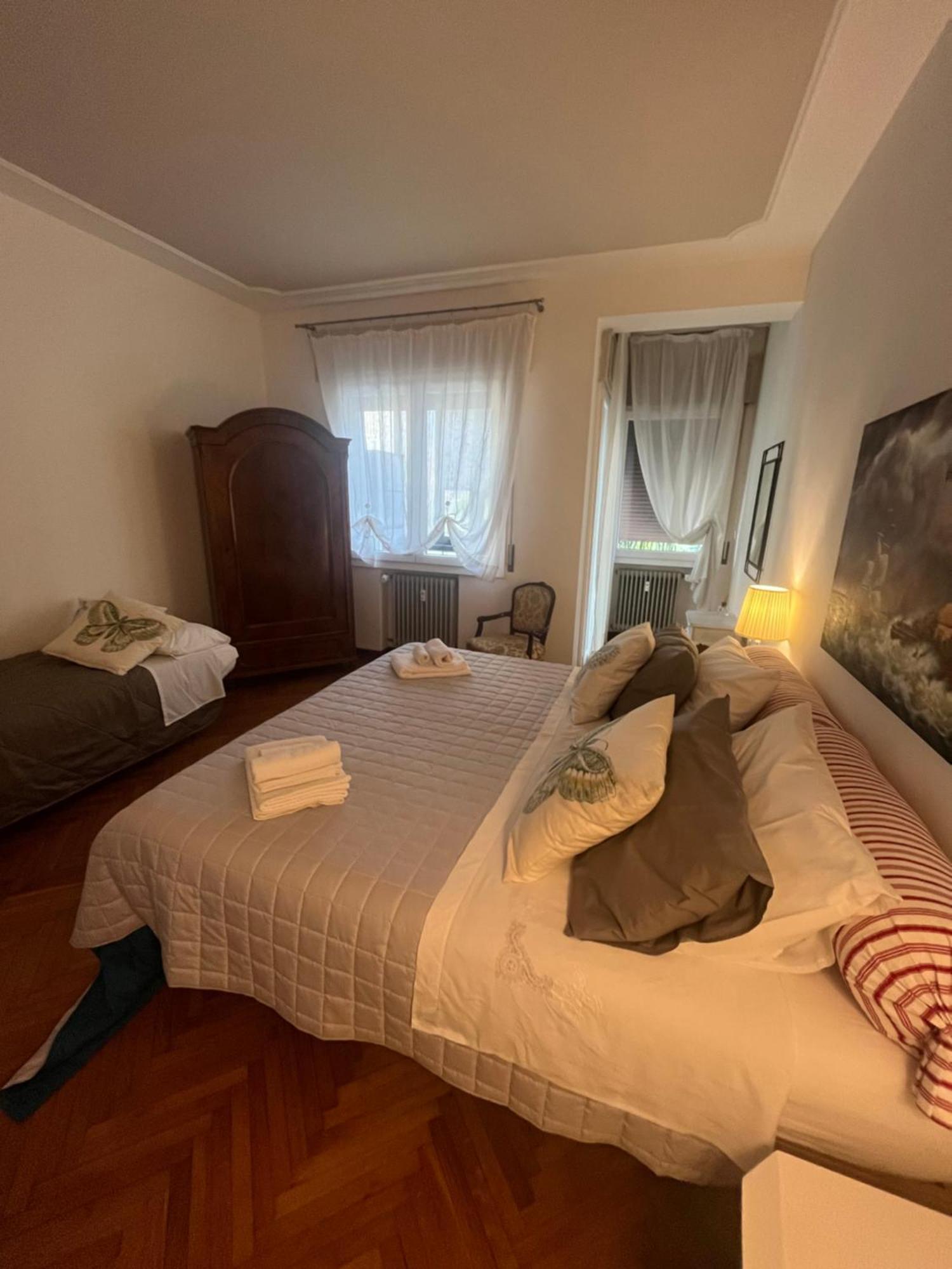 Residenza Delle Farfalle-Tripla Con Bagno Privato E Matrimoniale Con Bagno Condiviso ปาโดวา ภายนอก รูปภาพ